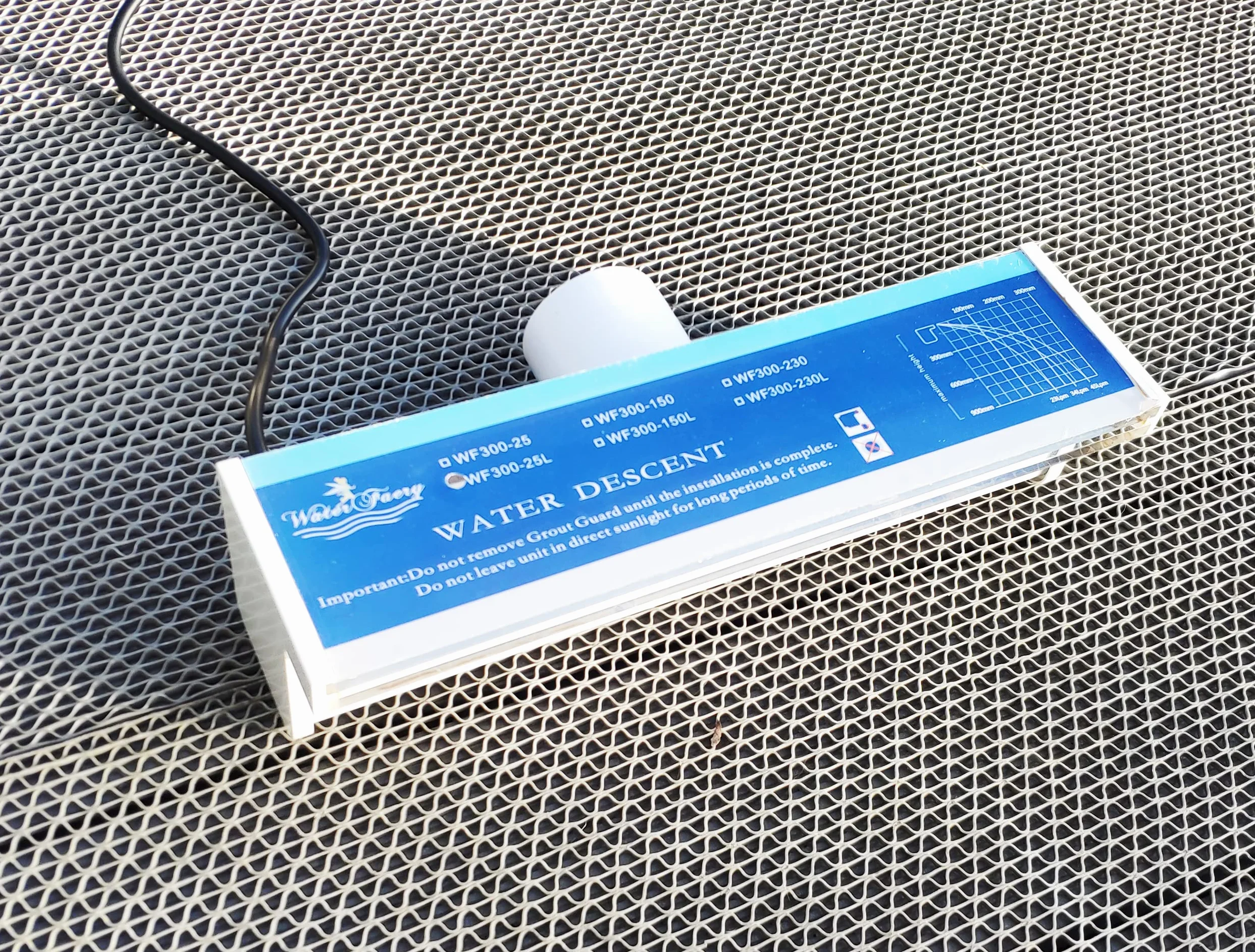 PISCINE Lame d'eau Cascade acrylique 30cm Leds intégrées Télécommande coffret transformateur