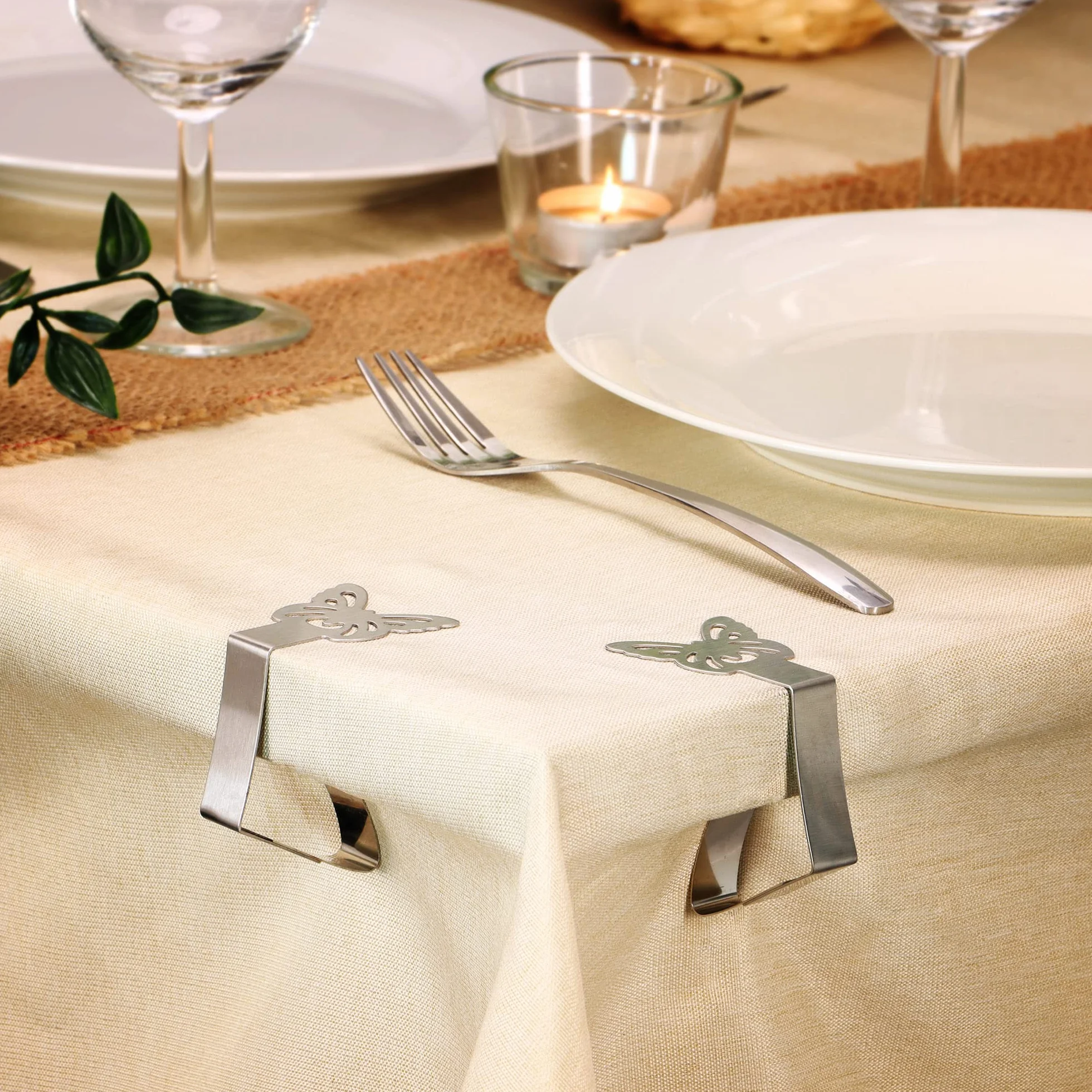 COM-FOUR Pinces à Nappe en Acier Inoxydable 8 Pièces - Supports à Tissus pour Linge de Table - Clips Métalliques