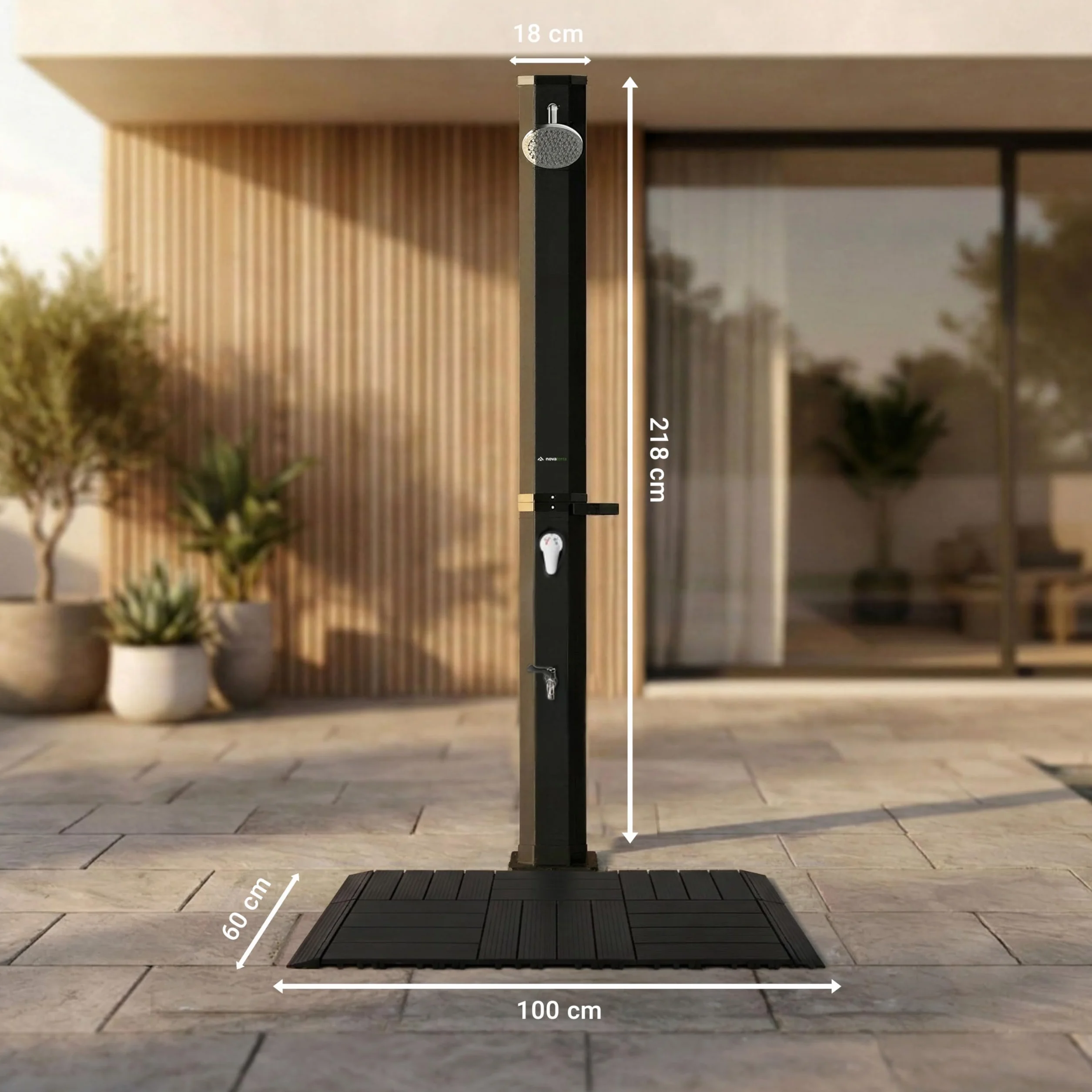 Novaterra Douche solaire noire 60 l – Douche jardin avec pommeau pluie et bac rangement