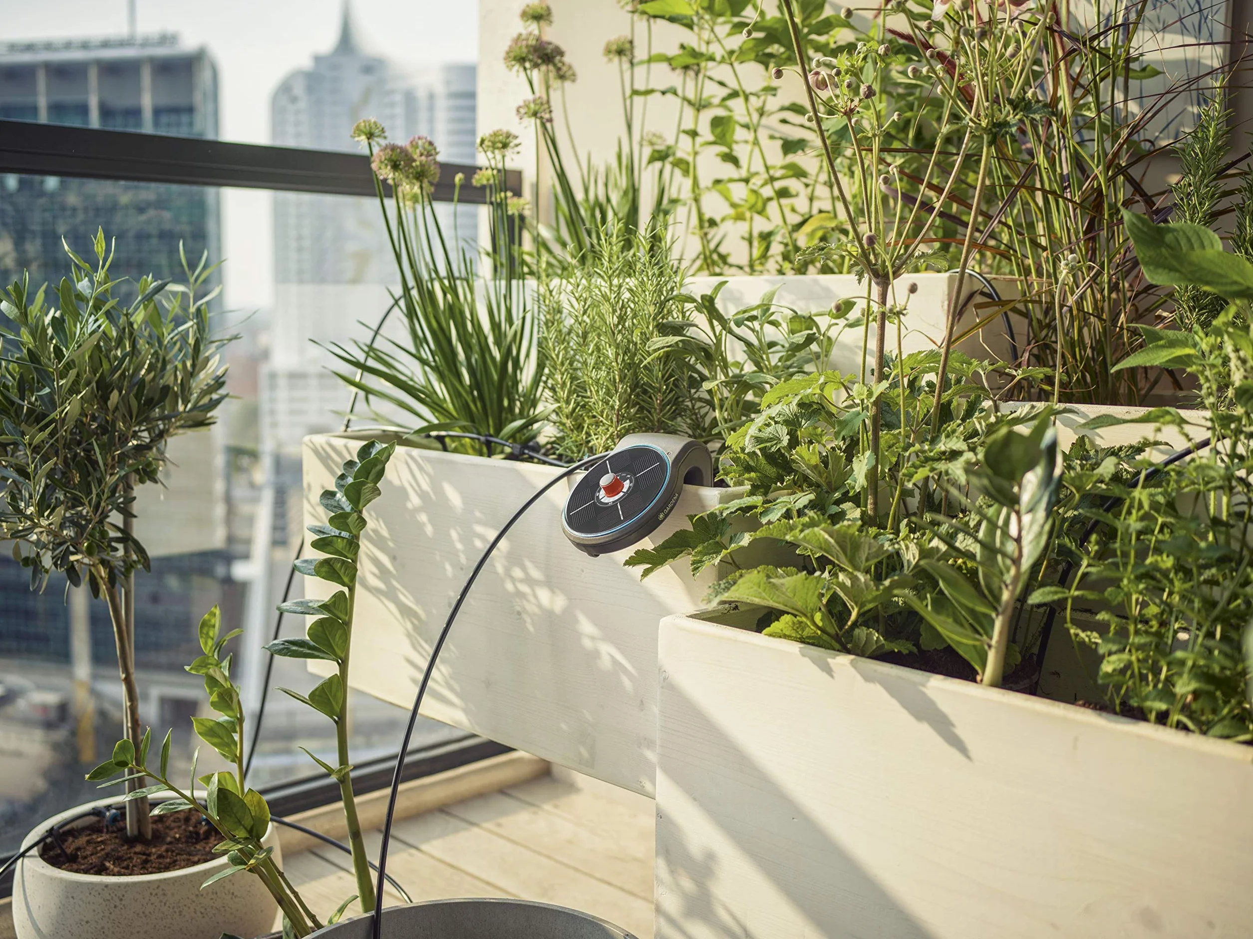 Gardena AquaBloom Ensemble d'arrosage solaire système d'irrigation pour plantes balcon pot jusqu'à 4 m 13300-20