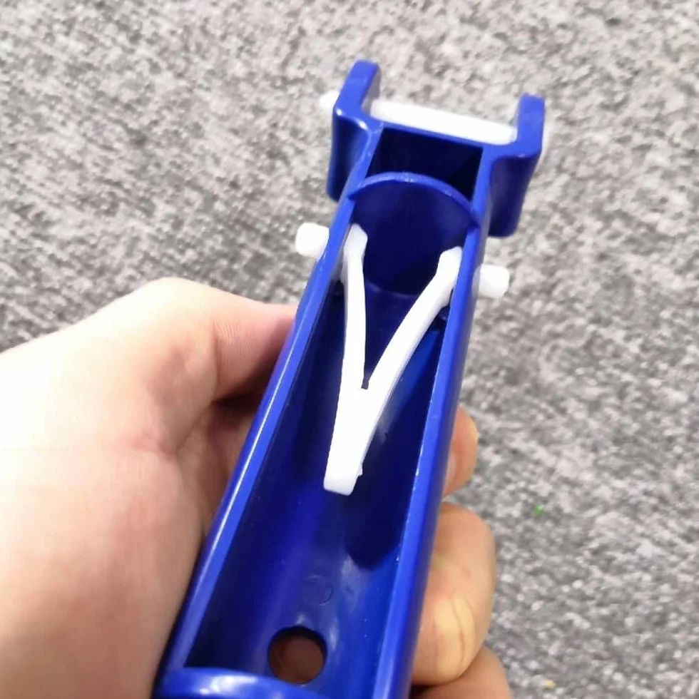 Tête d'aspirateur de piscine avec clip papillon rapide et goupille de verrouillage pour bâtons télescopiques standard