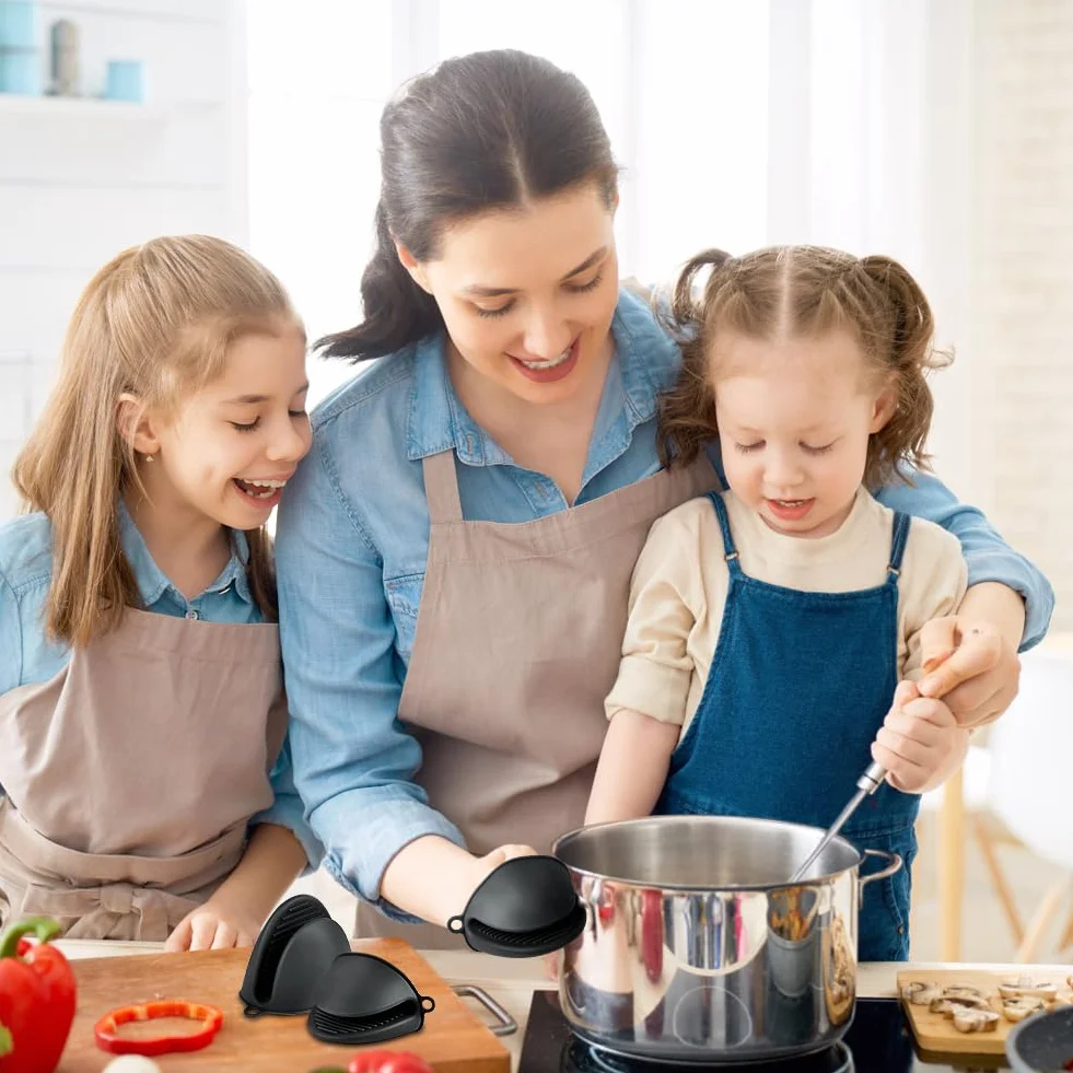 Gants de Cuisine épais en Silicone, 1 Paire Résistant à la Chaleur Antidérapants pour Cuisiner Barbecue Cuisson (Noir)