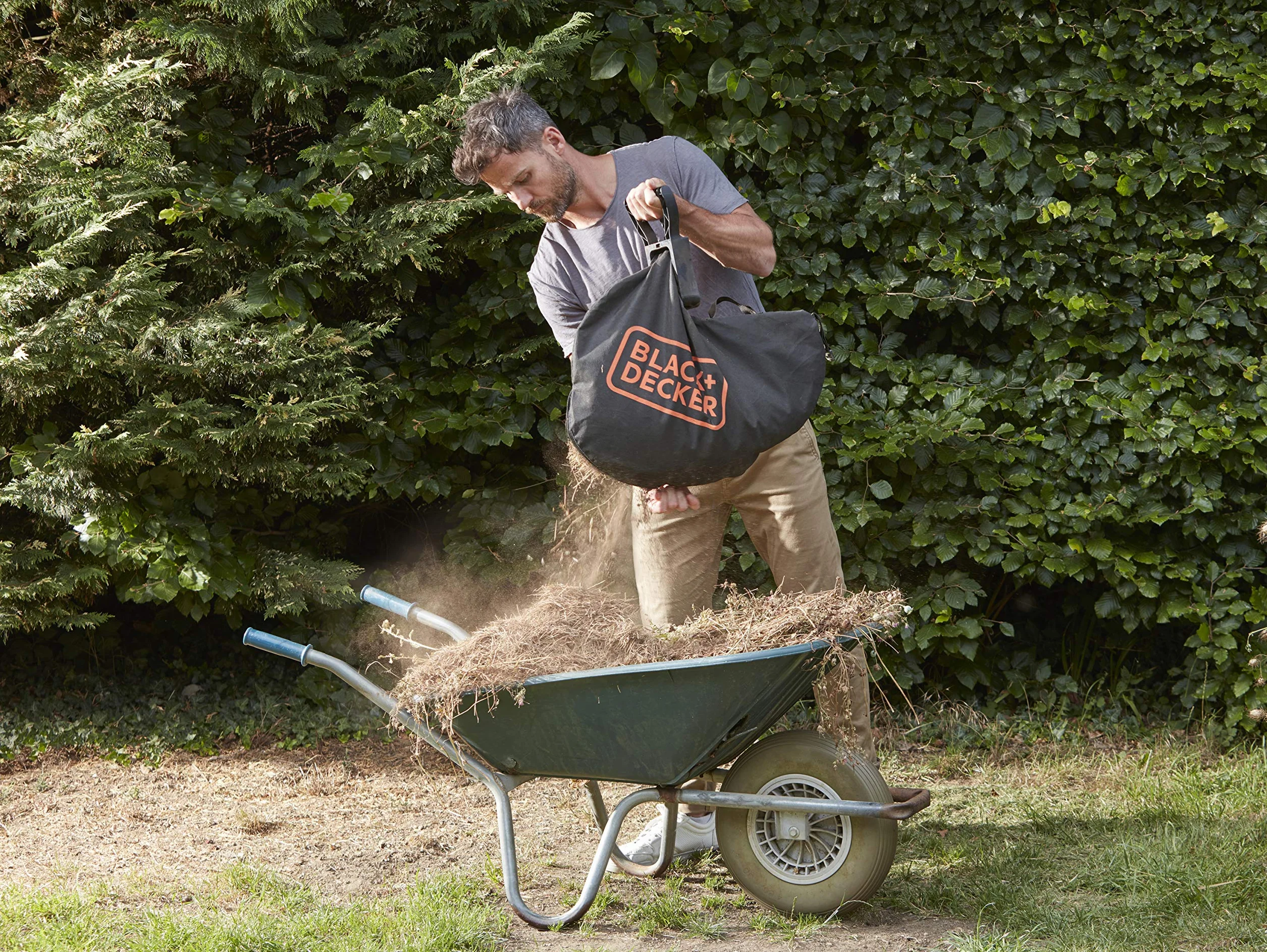 BLACK+DECKER BCBLV36B-XJ Aspirateur souffleur broyeur sans fil 36V sac 45L