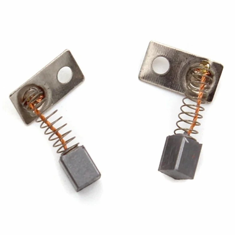FACAIIO Lot de 10 balais de charbon pour moteur électrique Saeyang Série 210 102L 105L Haute conductivité 3 x 3 x 4,5 mm