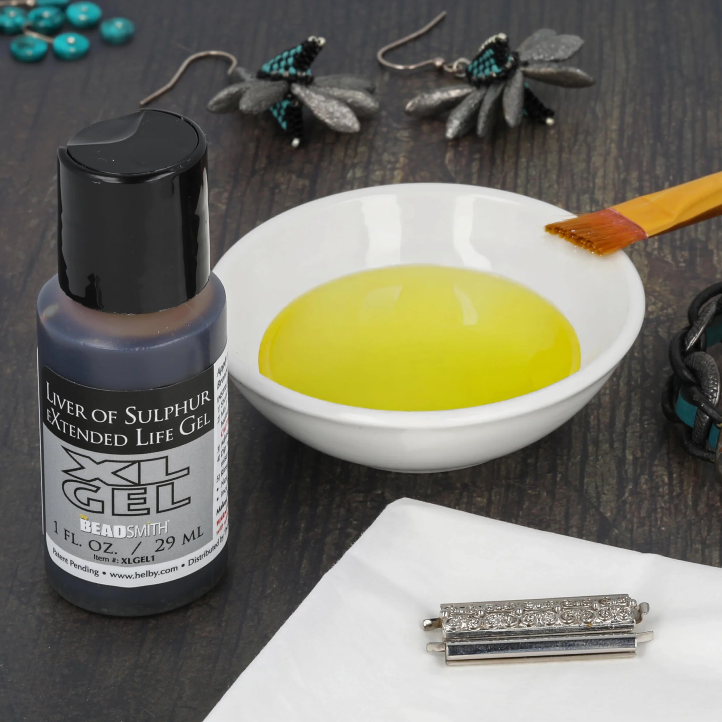 The Beadsmith Gel XL, Liver of Sulfur Extended Life Gel, flacon de 29 ml, appliquez une finition patinée sur l'argent, le cuivre et d'autres métaux pour un look oxydé sur les projets d'art et de
