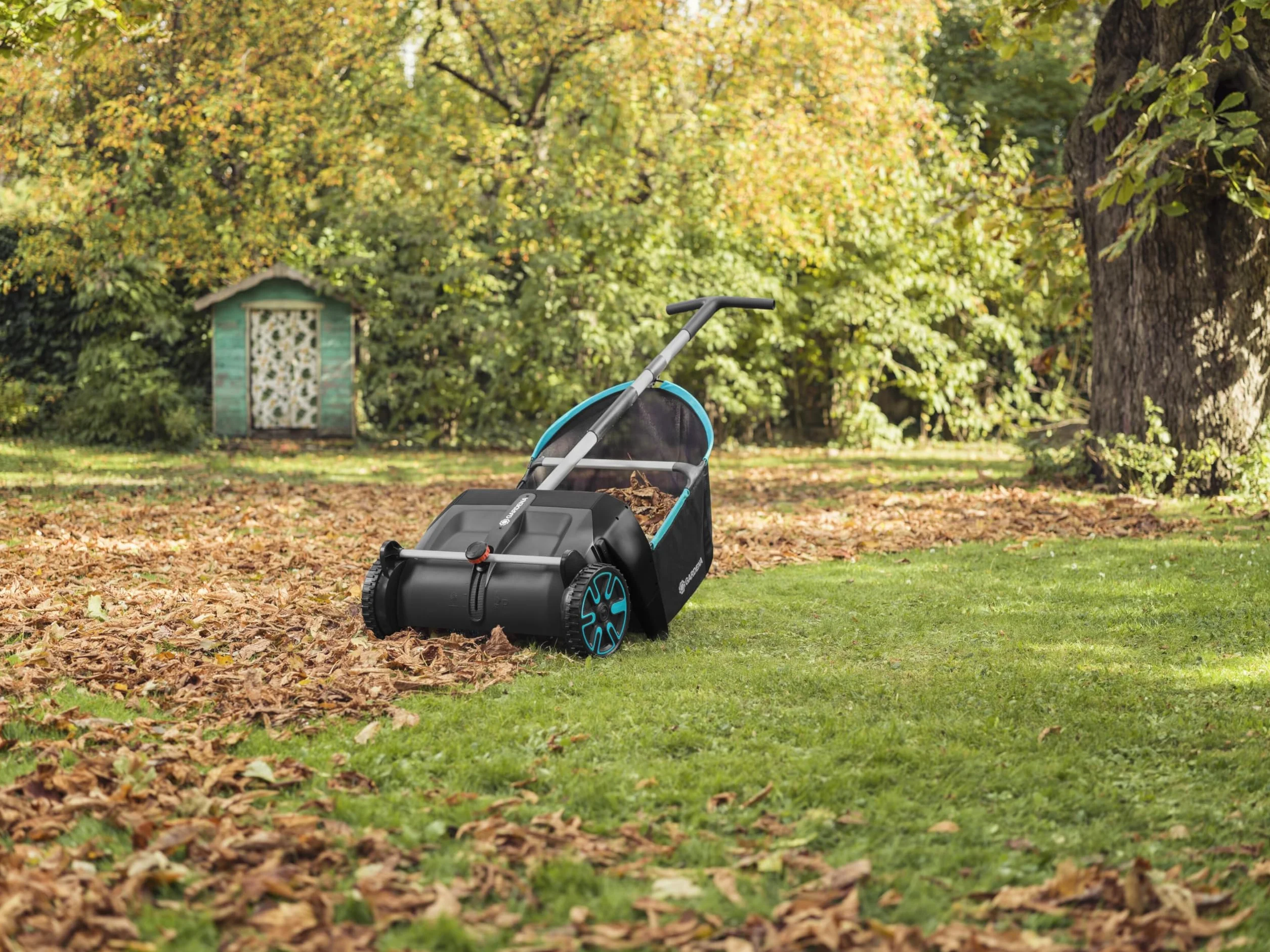 Gardena Aspirateur de Feuilles Balayeuse Mécanique Jardin Sac Capture Amovible Brosses Rotatives 3565-88