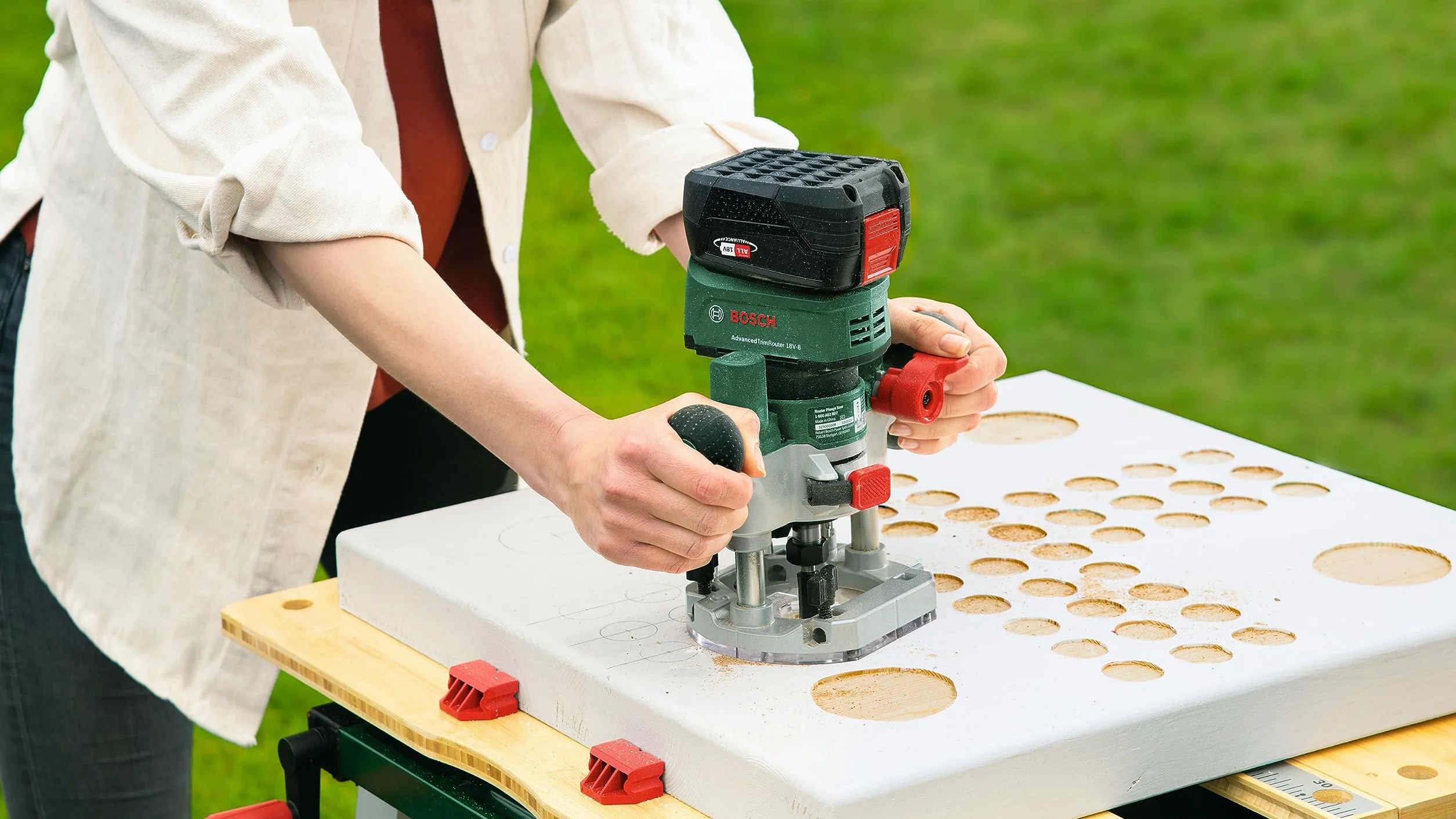 Bosch 6 pièces Ensemble de fraises au carbure (pour le bois, emmanchement Ø 6 mm, accessoires défonceuse)