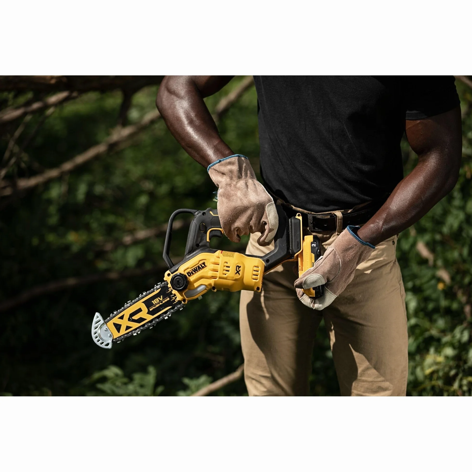DEWALT- Tronçonneuse élagueuse XR 18V 20cm, Outil seul, DCMPS520N-XJ