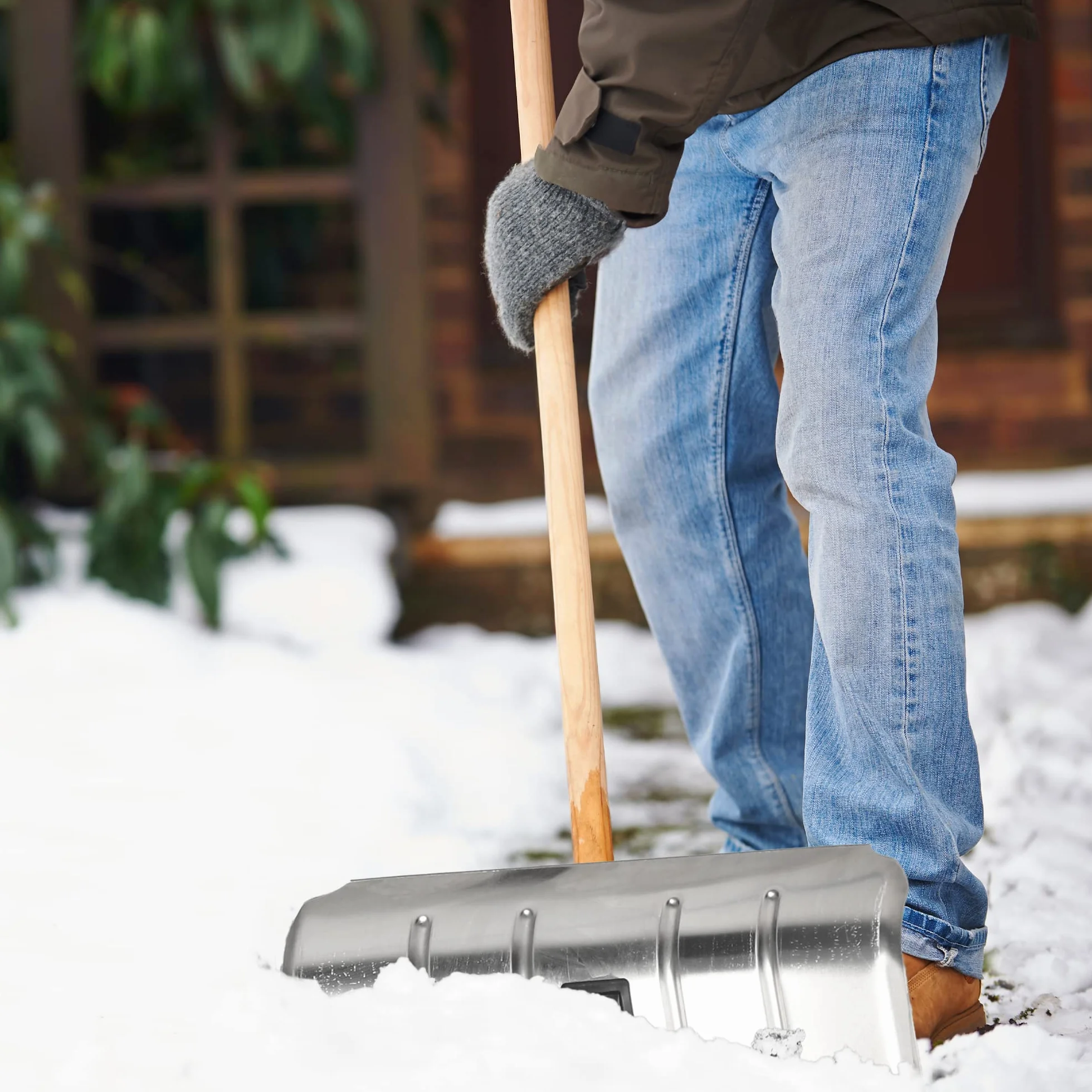 KADAX Pelle à neige en aluminium 50 cm avec manche en bois et poignée en D