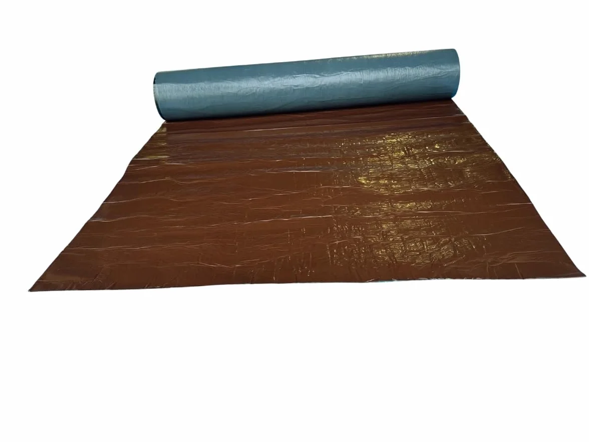 Bande d'étanchéité de toit en bitume autocollante 10 m² marron avec revêtement en aluminium