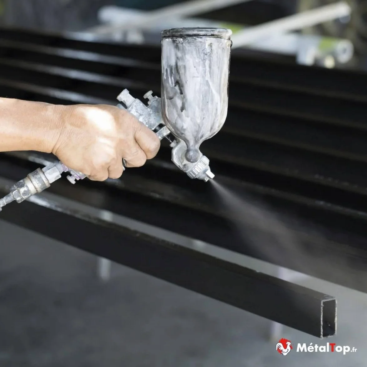 Metaltop - Peinture Antirouille Mat - Gris noir - RAL 7021-1 L - Protection pour métal extérieur avec finition sobre et résistante