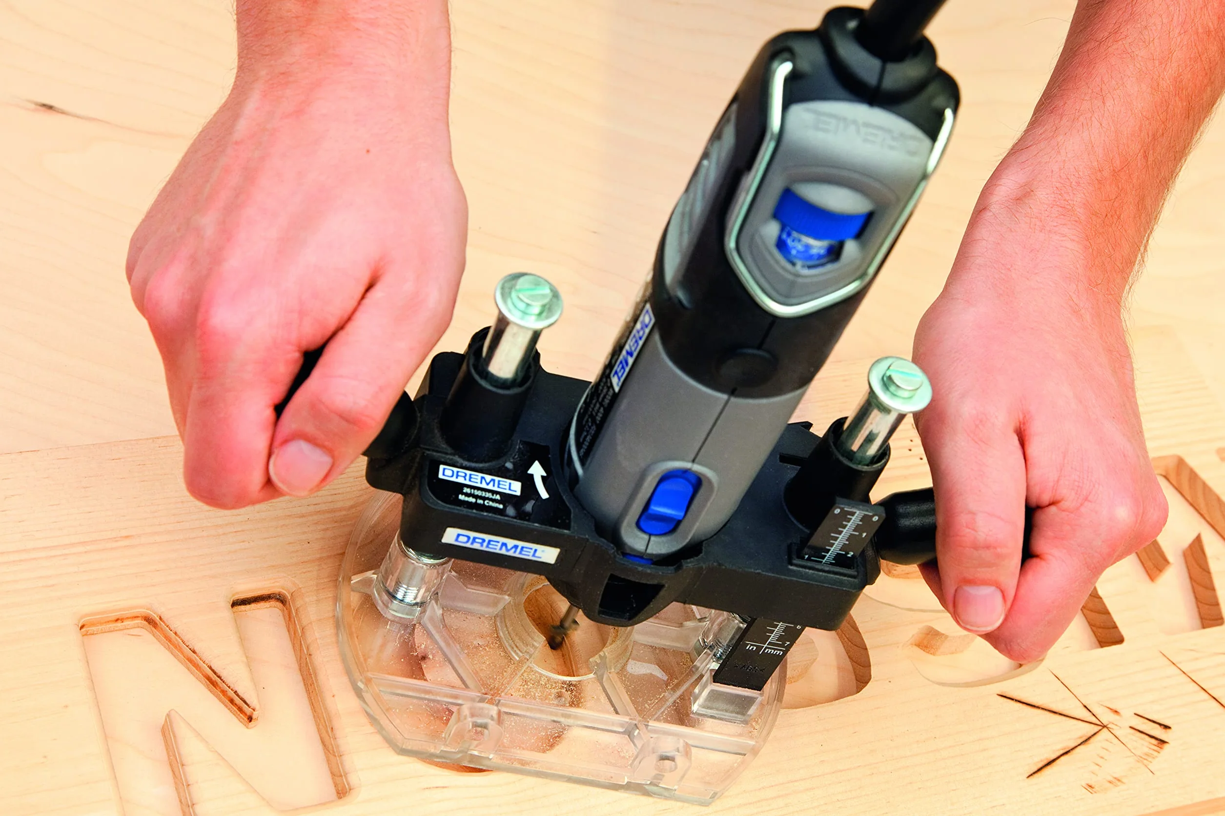 Dremel 26150660JA Coffret de 7 Fraises à défoncer Gris