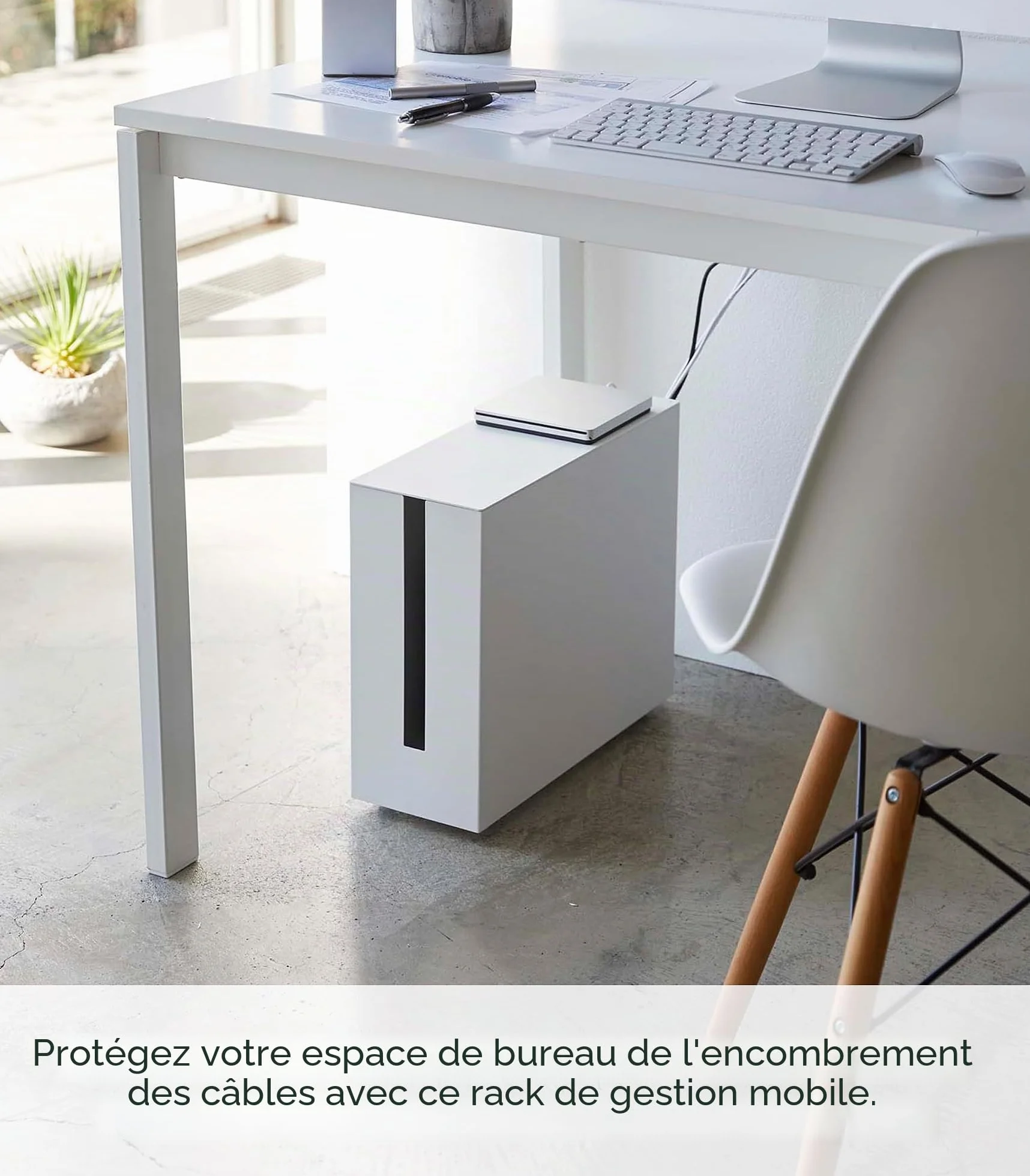 Yamazaki Tower Boîte Rangement pour câbles, en Acier - avec roulettes, Solution Gestion des câbles, Bureau, Organiser Les Prises - 40 x 15 x 34,5 cm, Design Japonais, Blanc