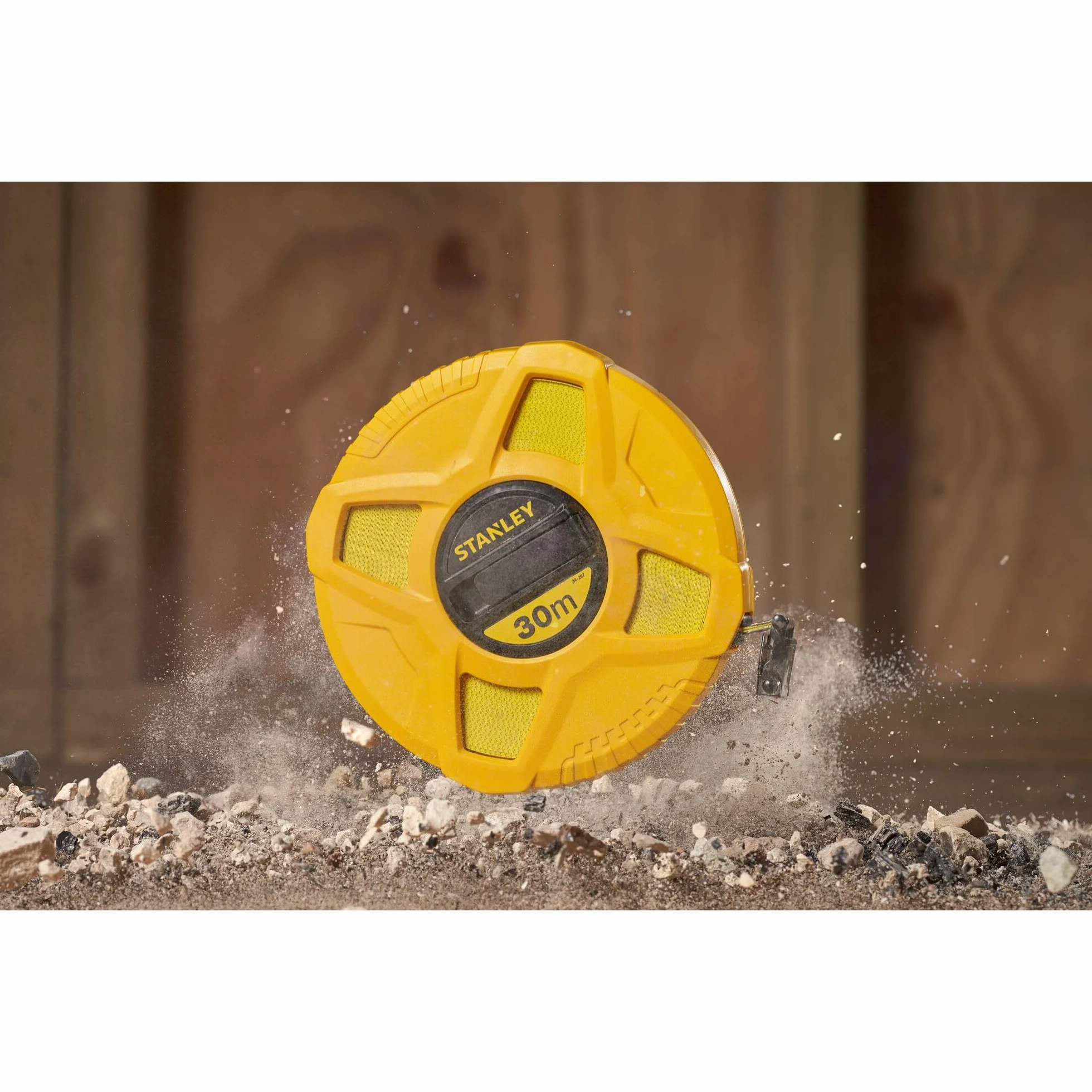 STANLEY Mètre À Ruban Fibre De Verre 30 M Jaune Fluo Revêtement Pvc Anti-Corrosion Anti-UV Non Conducteur Classe Iii Boitier Abs Antichocs
