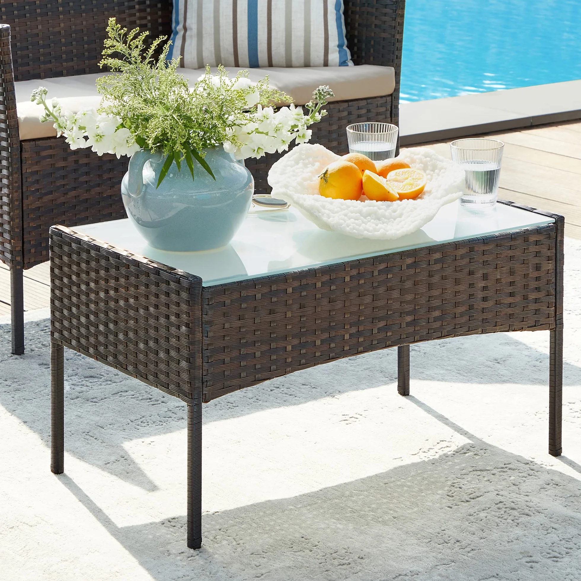 SONGMICS Salon de Jardin Extérieur 4 Places Résine Tressée PE, Table + 2 Fauteuils + Banquette 2 Places, Marron et Taupe
