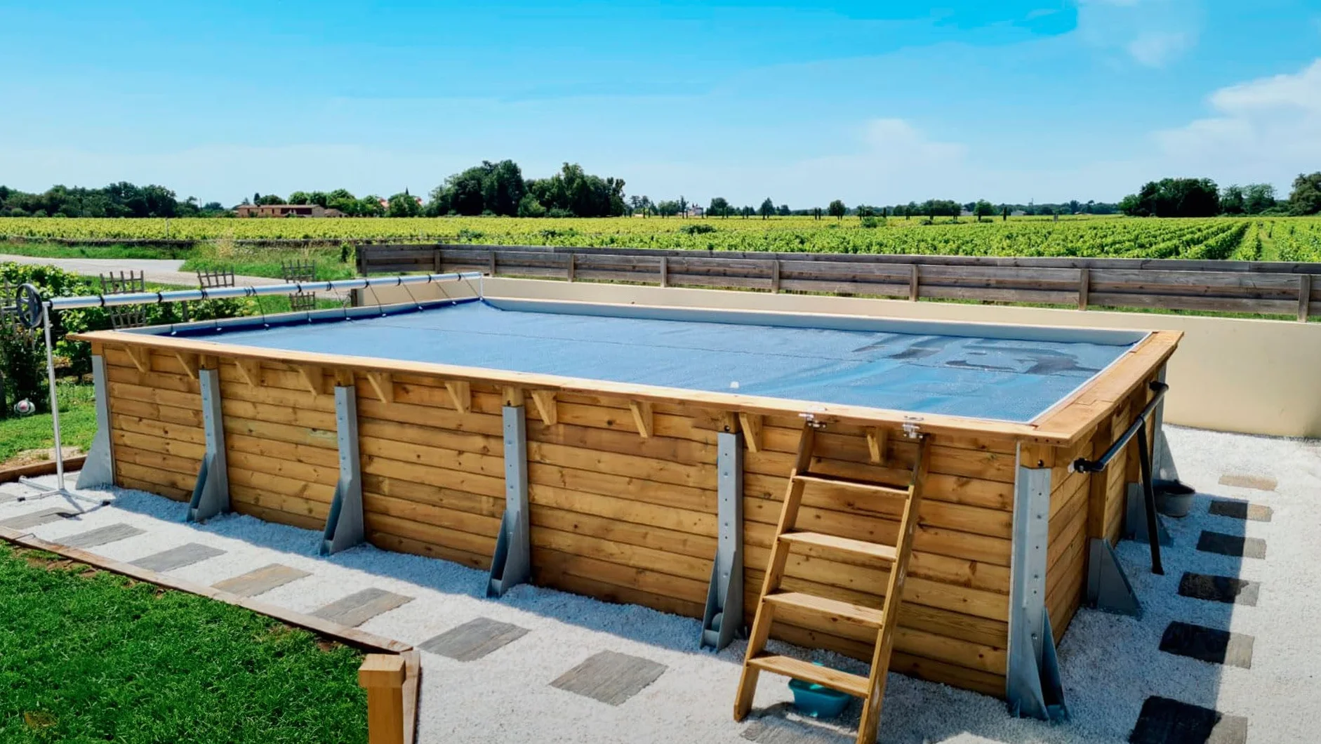Bâche à Bulles Piscine 4 Saisons EnergyGuard 500 microns Bordée 4 côtés Oeillets Posés