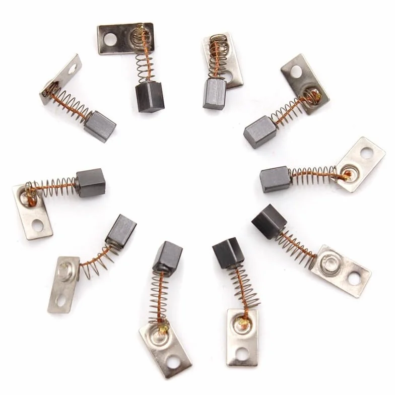 FACAIIO Lot de 10 balais de charbon pour moteur électrique Saeyang Série 210 102L 105L Haute conductivité 3 x 3 x 4,5 mm