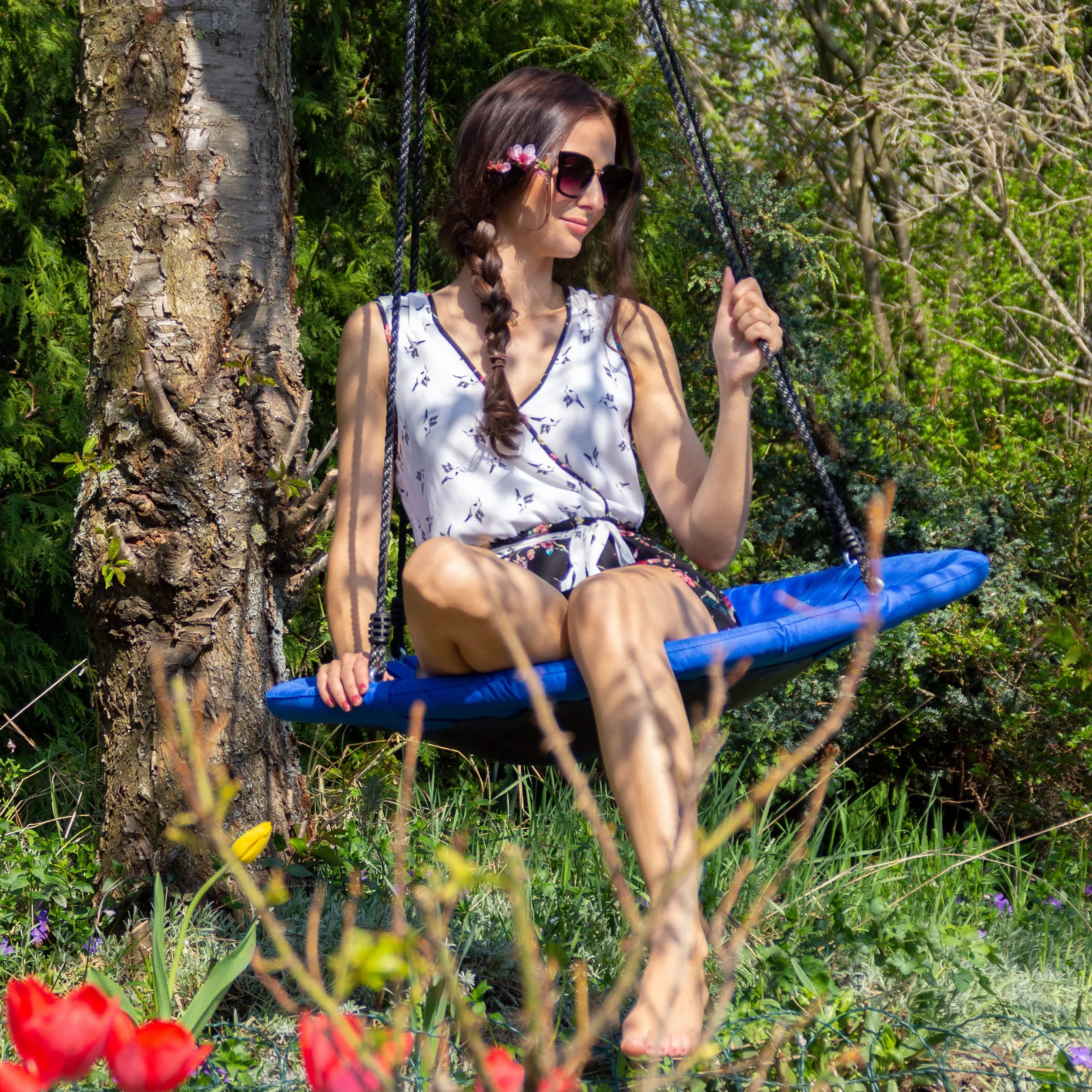 Relaxdays Balançoire nid d'oiseau rond Bleu foncé 100 x 100 x 145 cm