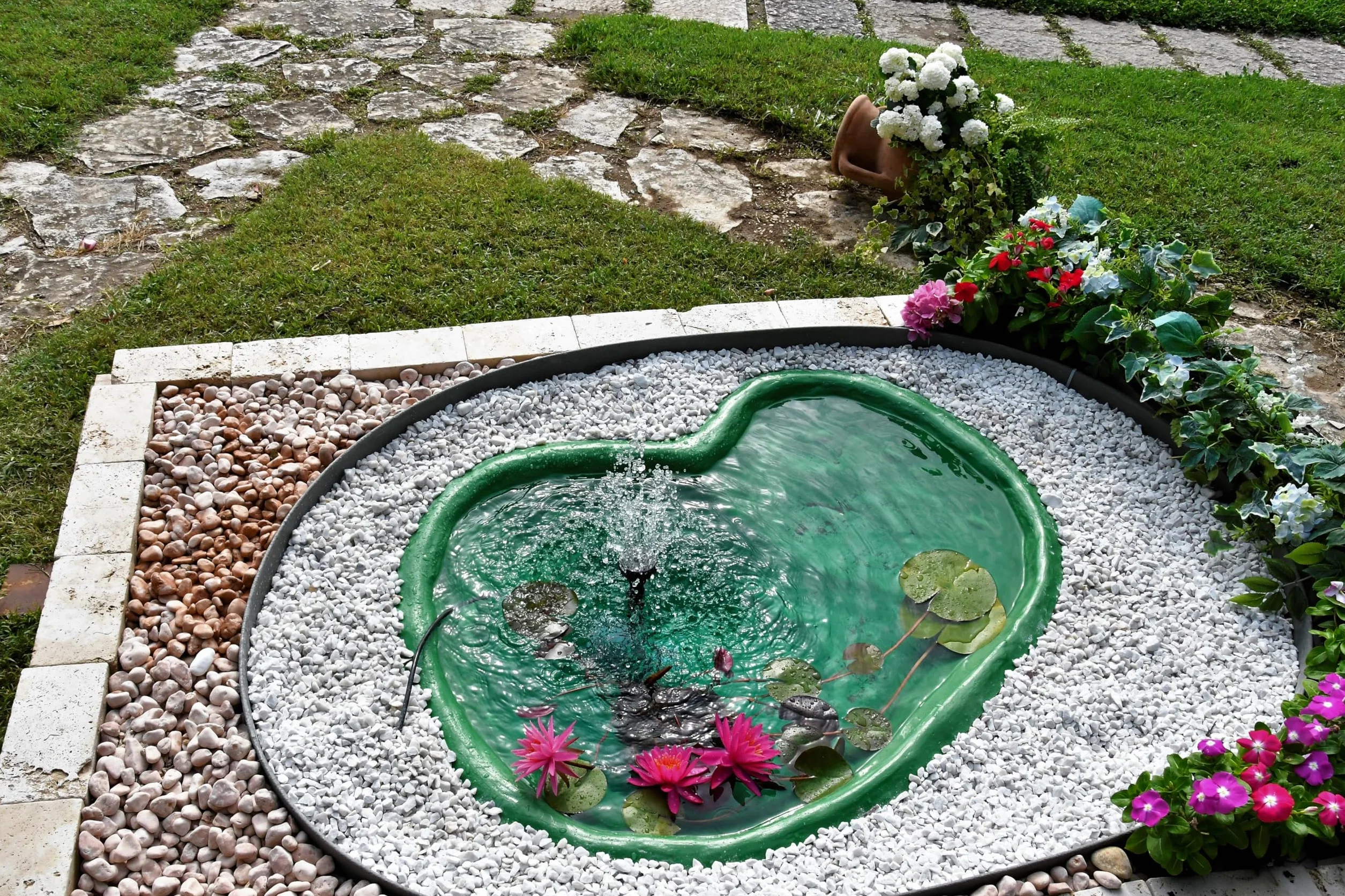 Giardini d'Acqua Bassin de Jardin Mod. Caldonazzo Poissons Plantes Aquatiques Tortues