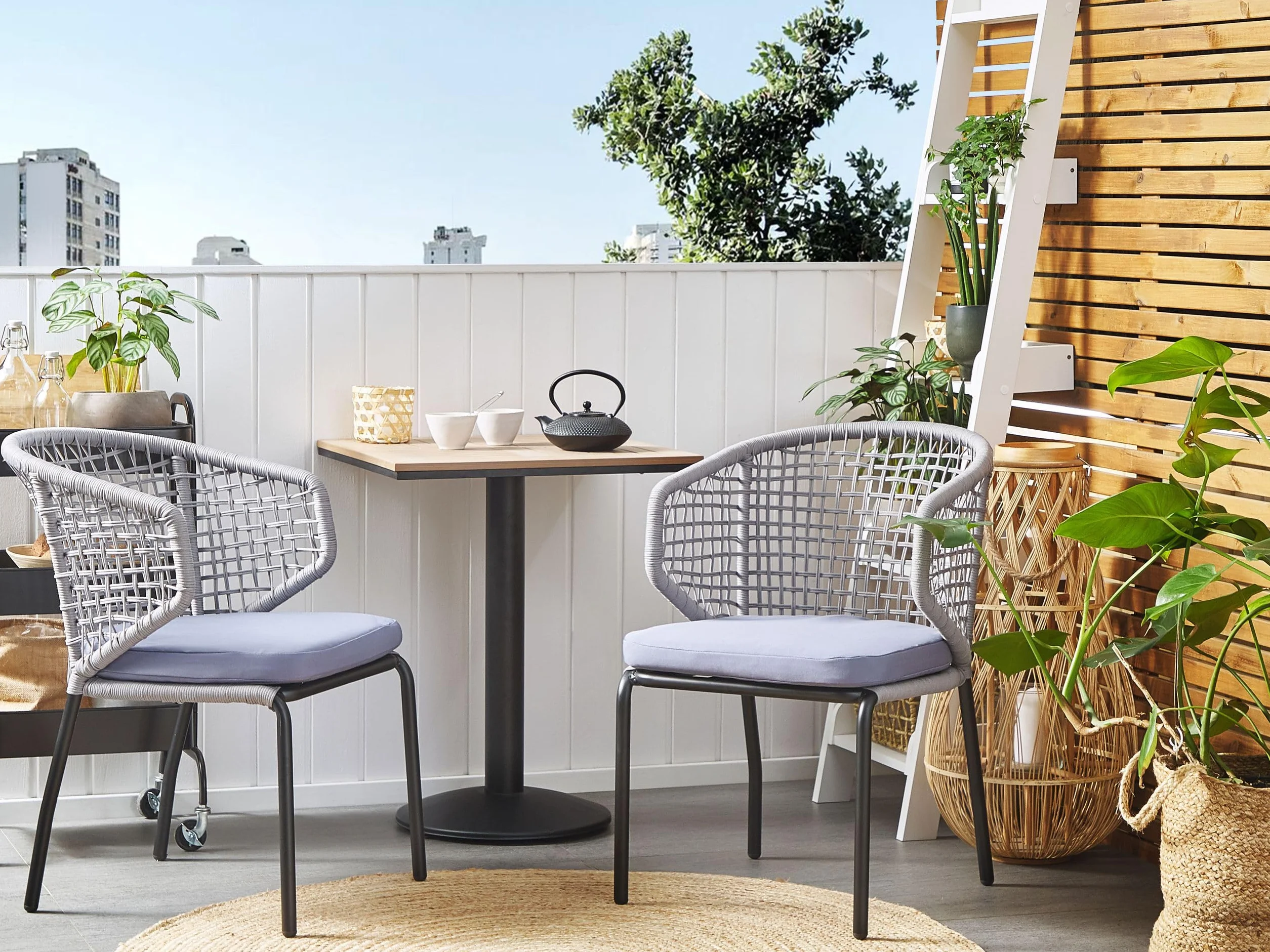 Beliani Table de Jardin Carrée Bistro 60 x 60 cm Métal Bois Synthétique Balcon Moderne