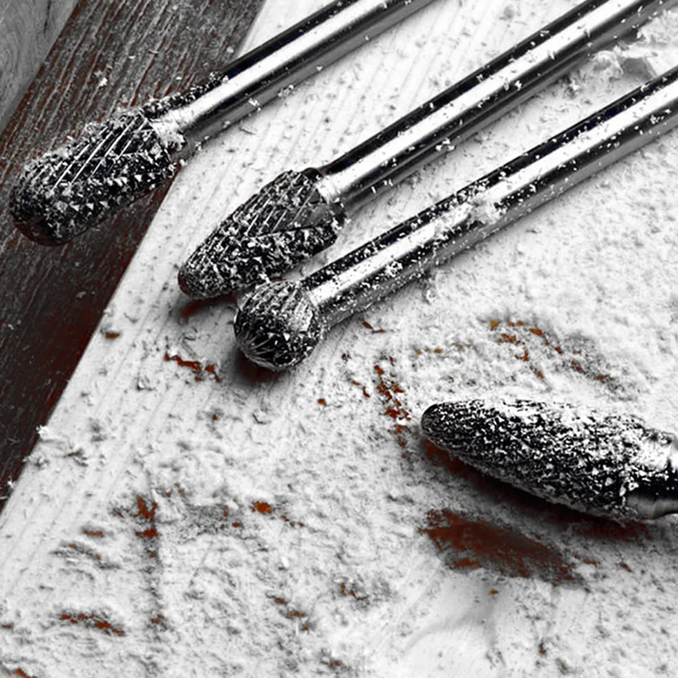 Treki 4Pcs Lot de Longue Double Coupe Fraises Rotatives en Carbure de Tungstène de Tige 6mm(1/4") pour Métal Gravure sur Bois Polissage Verre Bijoux Céramique