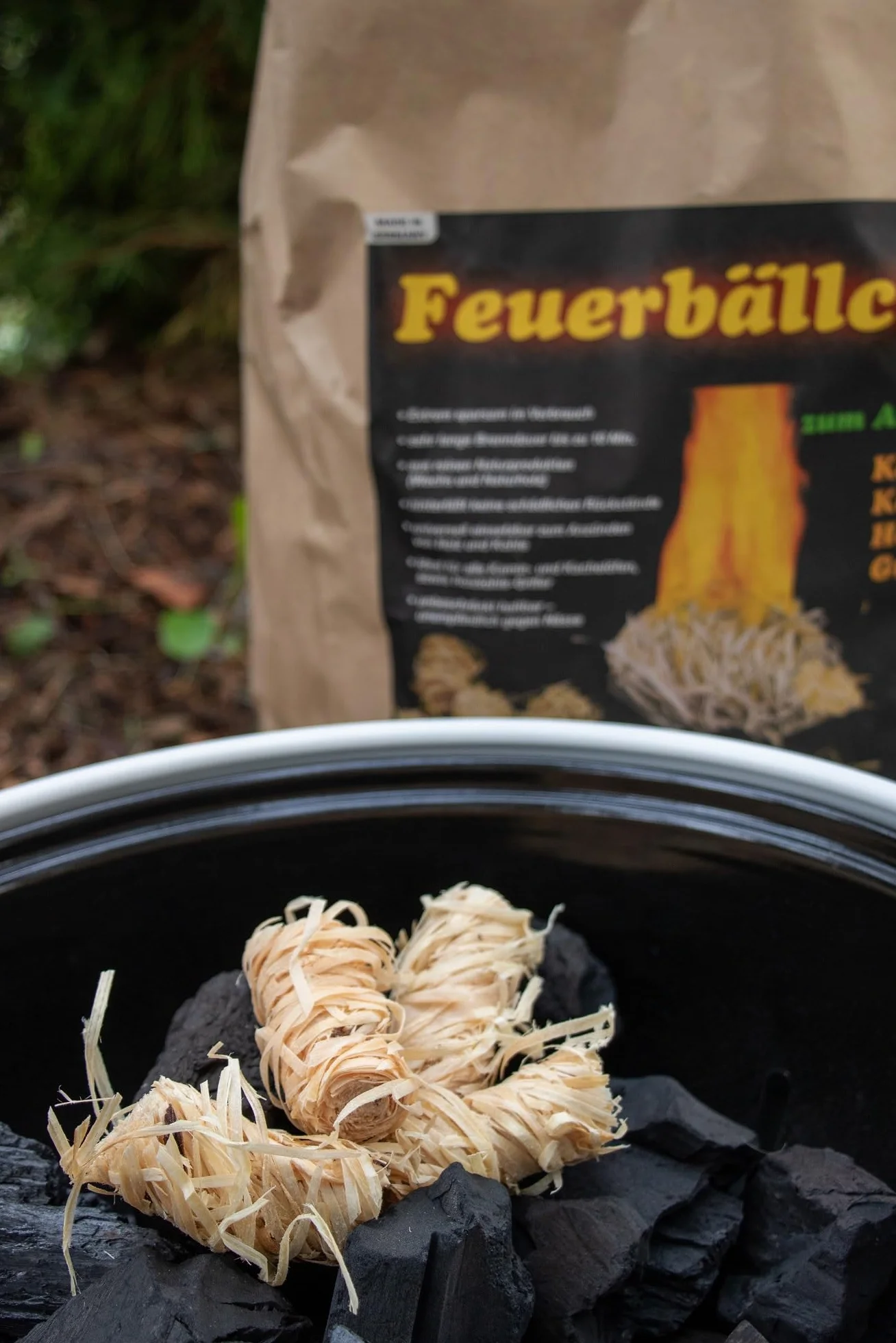 RaiffeisenWaren Lot de 3 sachets de 4 kg de boules de feu, allume-feu de cheminée, laine écologique pour charbon de bois