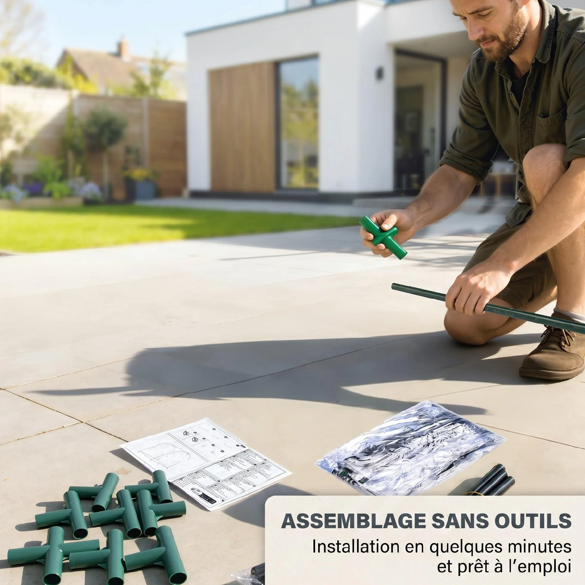 Outsunny Mini Serre de Jardin 68 x 50 x 70 cm, avec Sac de Plantation, Porte Enroulable, Vert foncé