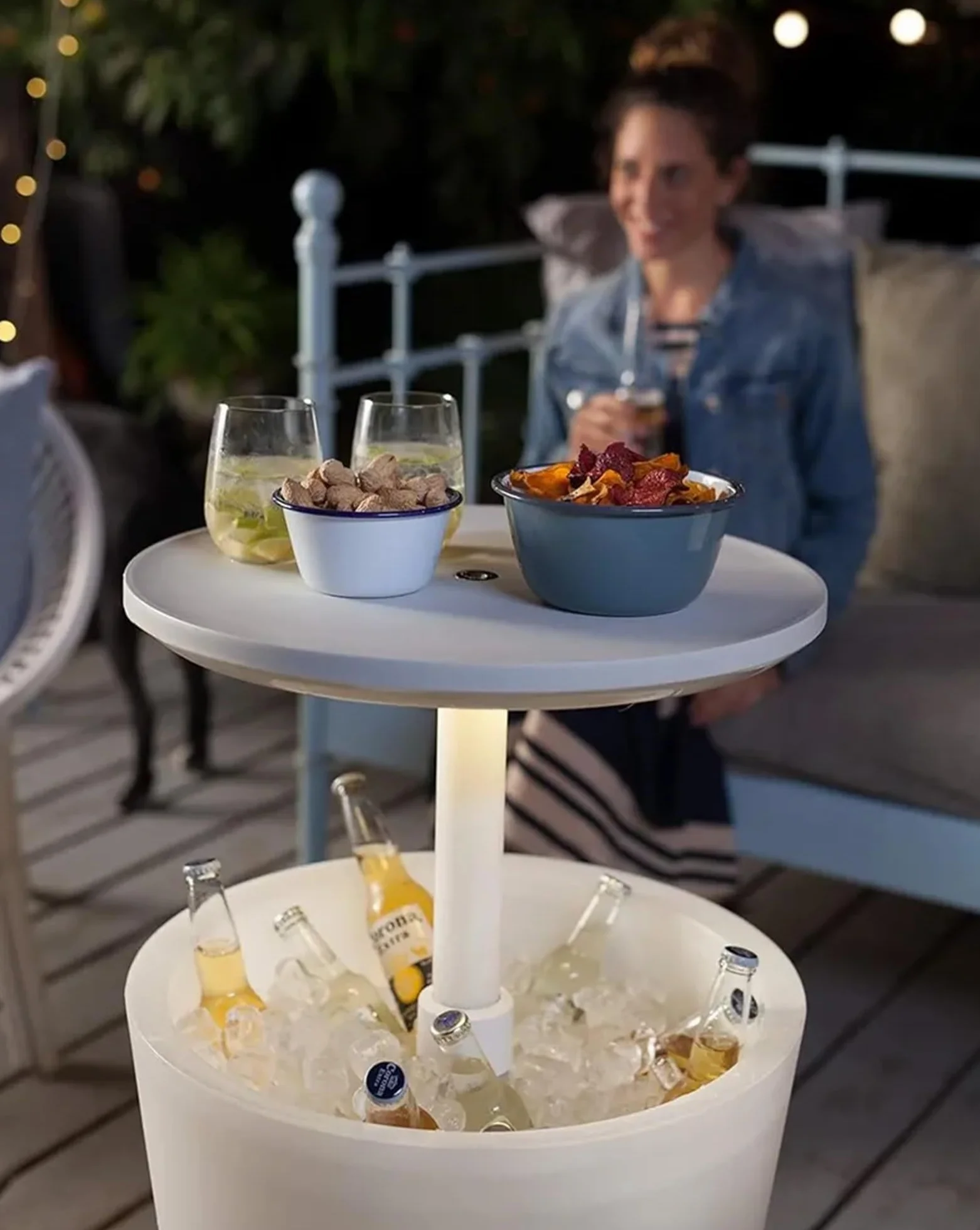 Keter Table de Cocktail Lumineuse extérieur 30 litres Illuminated Cool Bar