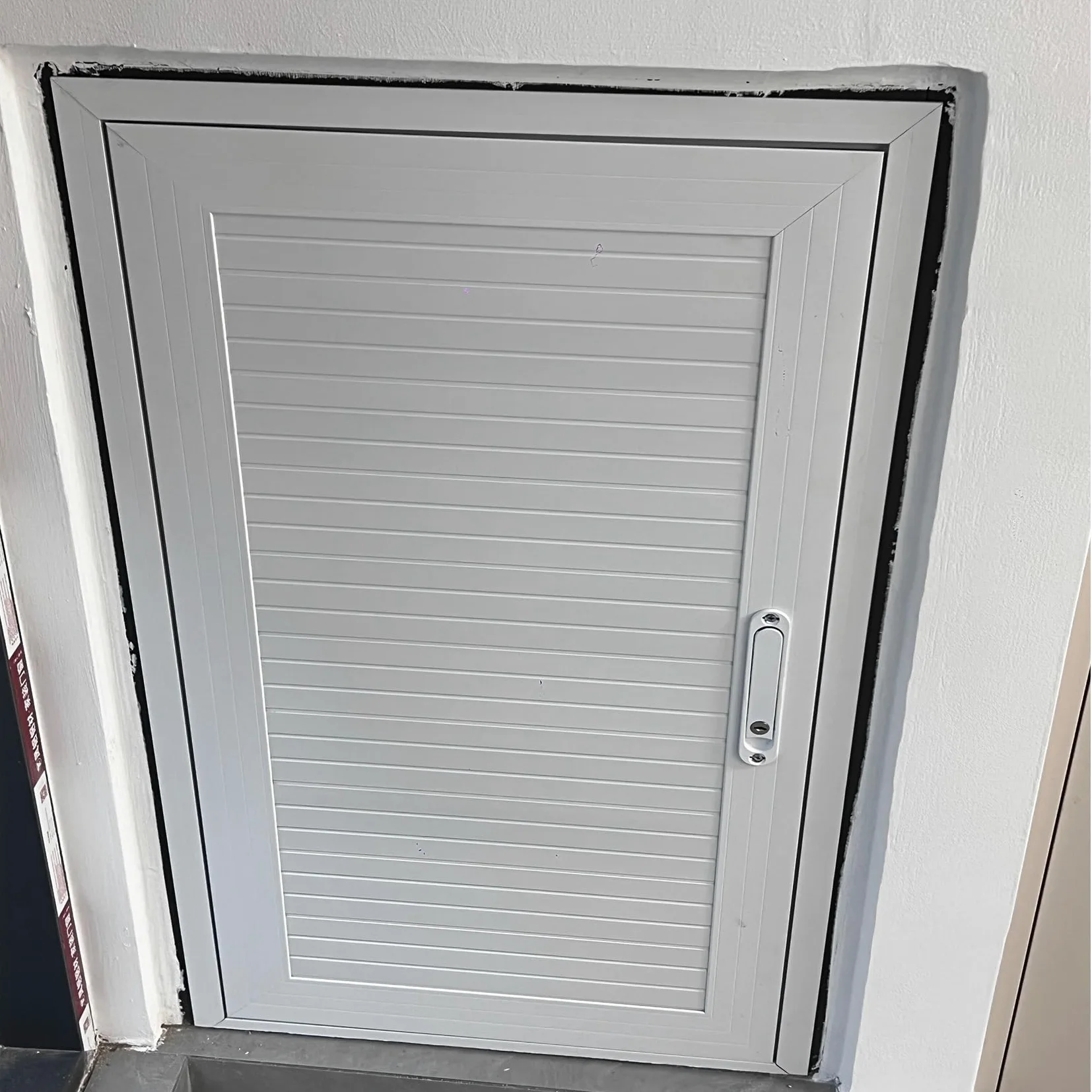 Trappe de Visite Métal, Trappe d'Accès pour Climatisation et Maintenance | Porte d'Accès Dissimulée pour Armoire Extérieure, Garage Électrique Domestique Rabat de Révision(Blanc,45x80cm/18x31in)