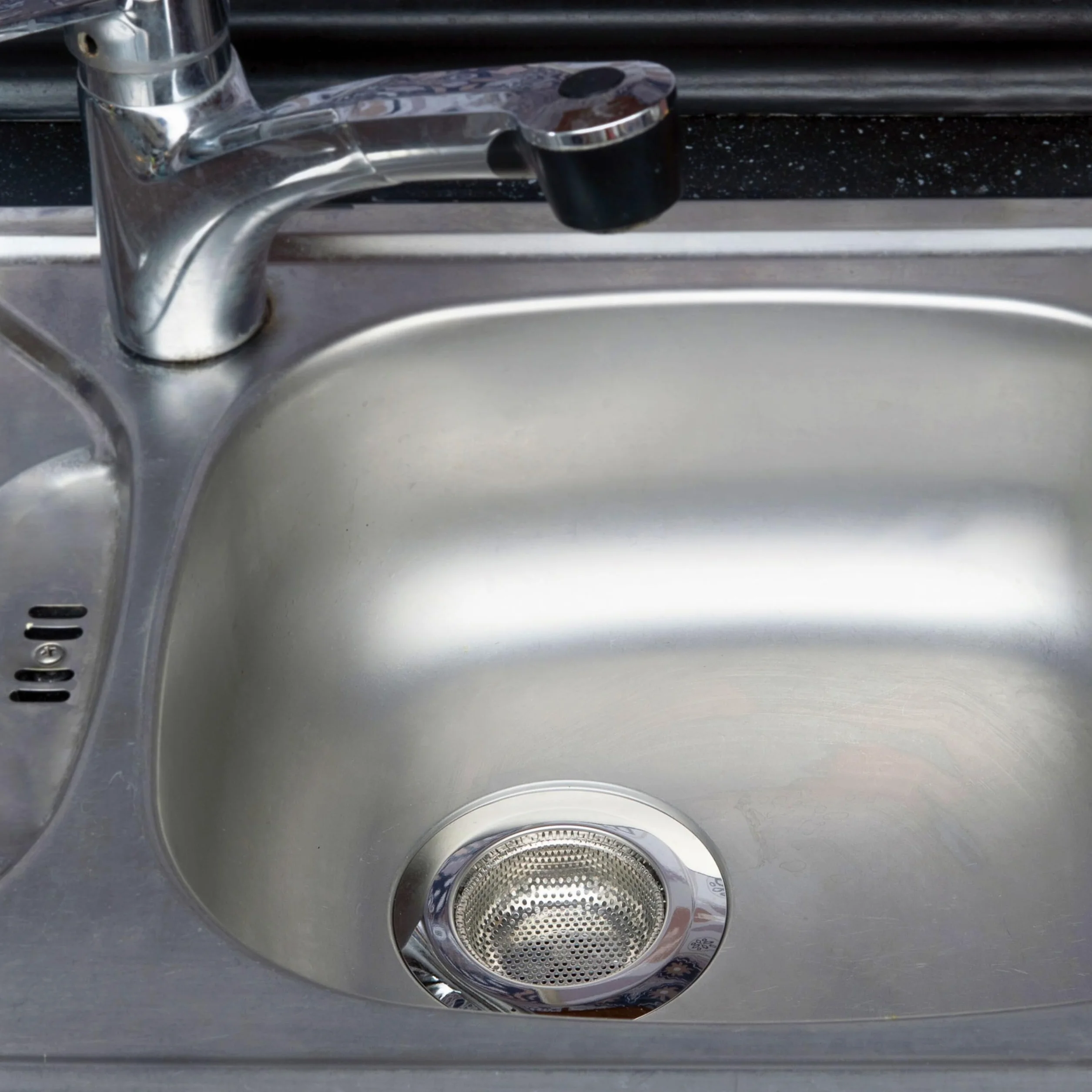 Crépine de vidange, Jeu de 3, Ø 90 mm, Convient aux drains de Ø intérieur 57 mm, dépasse de 20 mm de Profondeur dans Le Bec, crépine d'évier avec Ajustement optimisé, idéale pour Evier, Baignoire