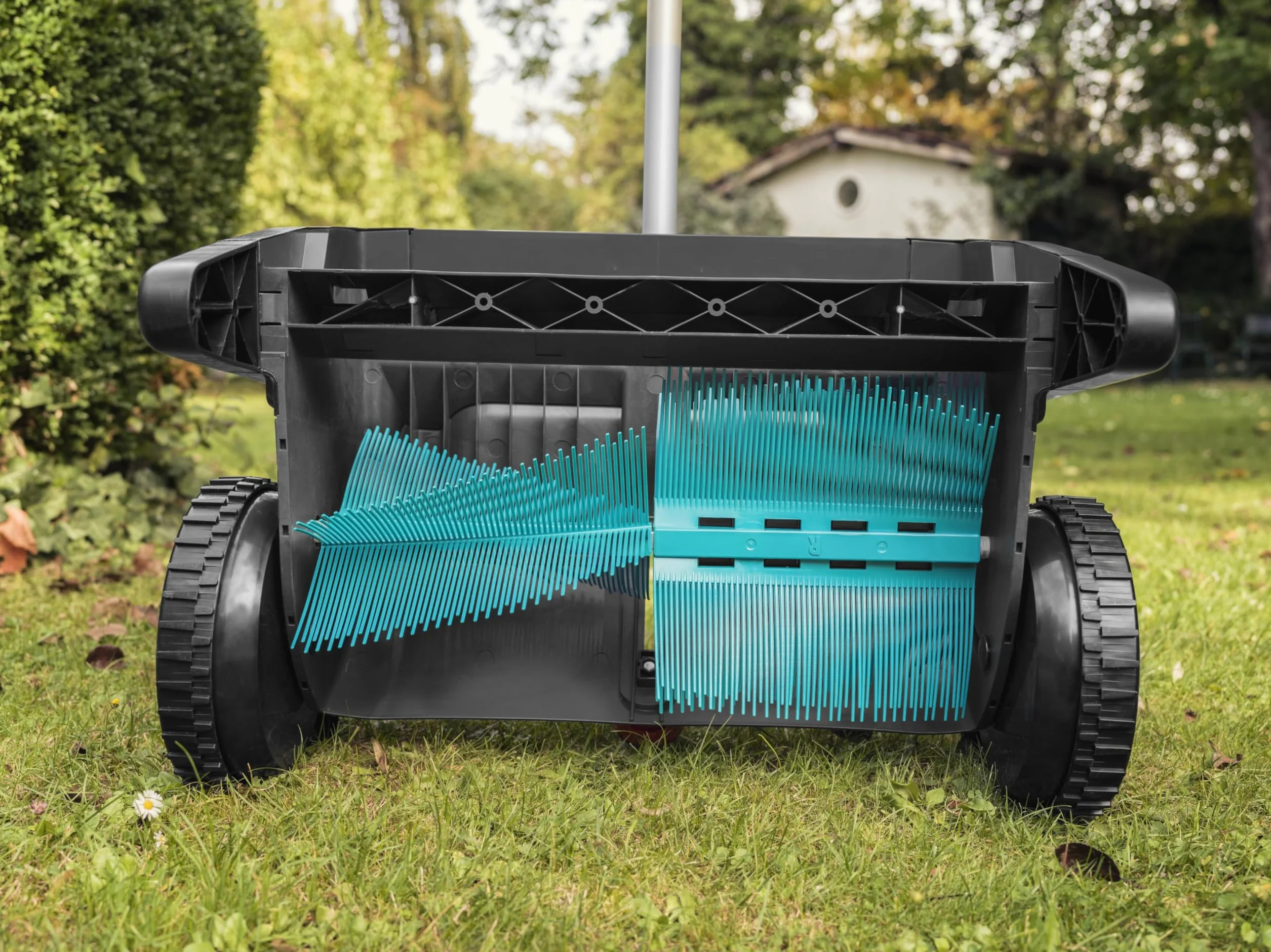 Gardena Aspirateur de Feuilles Balayeuse Mécanique Jardin Sac Capture Amovible Brosses Rotatives 3565-88