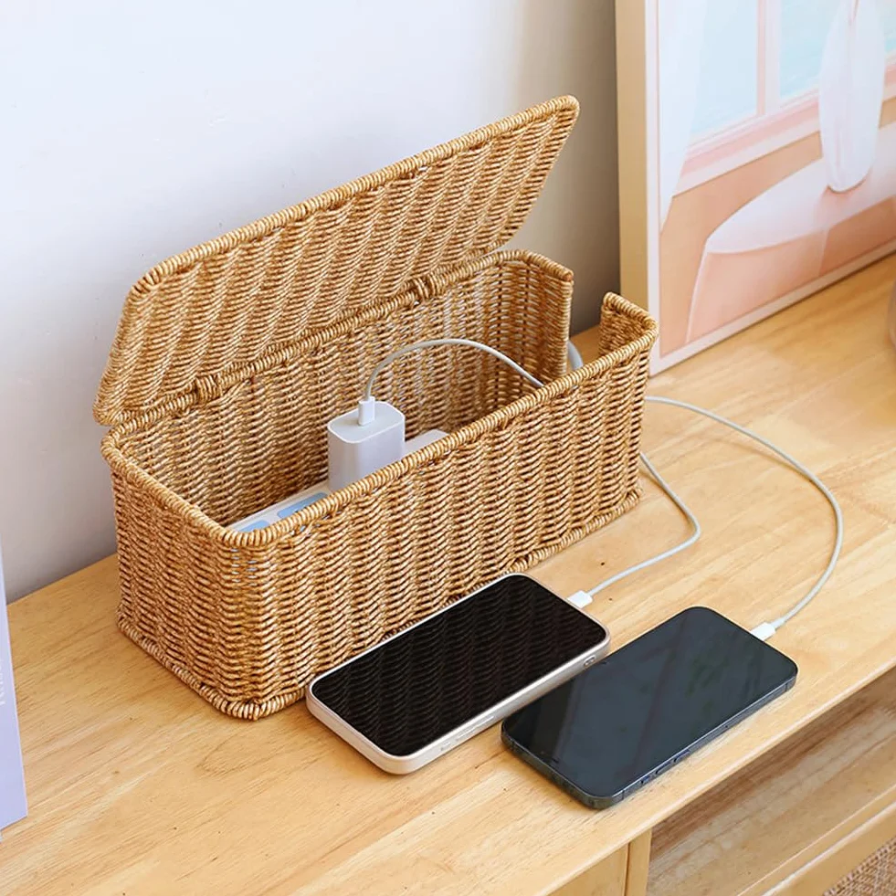 Boîte De Rangement pour Multiprise Style Osier, Idéale pour Organiser Les Câbles De Bureau, Les Chargeurs Les Adaptateurs De Prise Électrique. Elle Permet Également De Dissimuler Les Fils Les