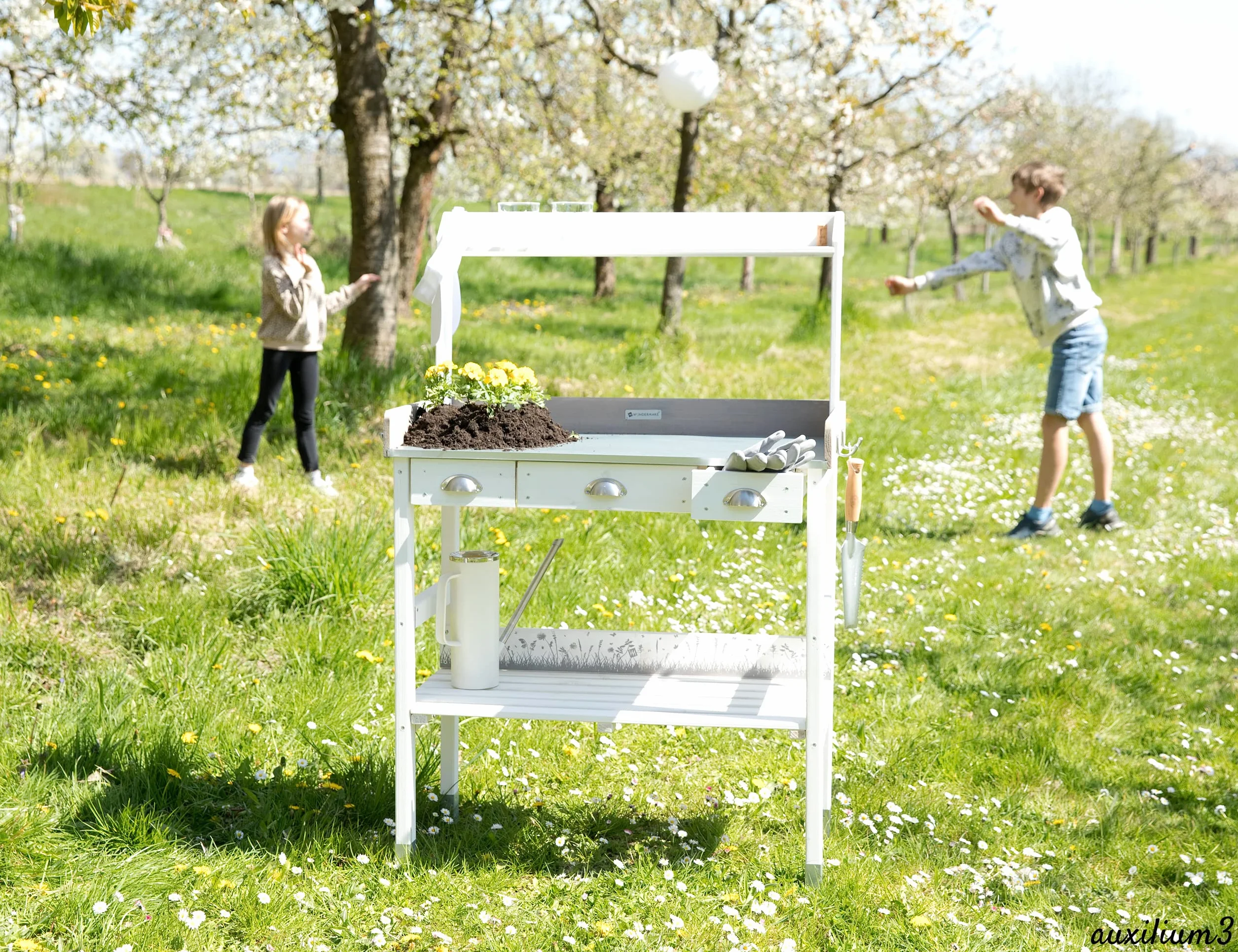Table de rempotage en Bois avec 3 tiroirs 85x45x130 cm XL Blanc Gris résistant aux intempéries