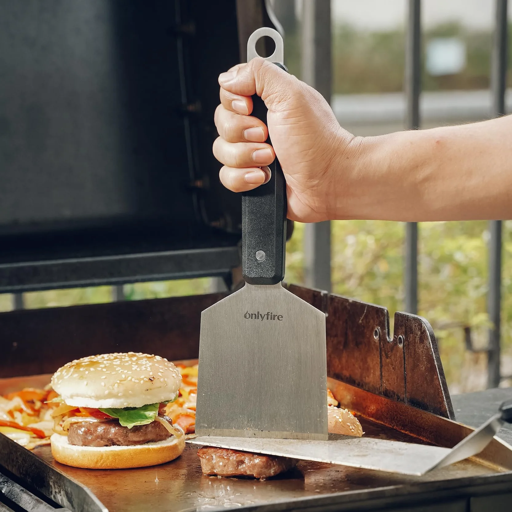 Onlyfire Set de 3 Spatules BBQ Plancha Acier Inoxydable - Spatule à Rebords, Longue et Grattoir - Accessoires Barbecue, Teppanyaki, Smash Burgers